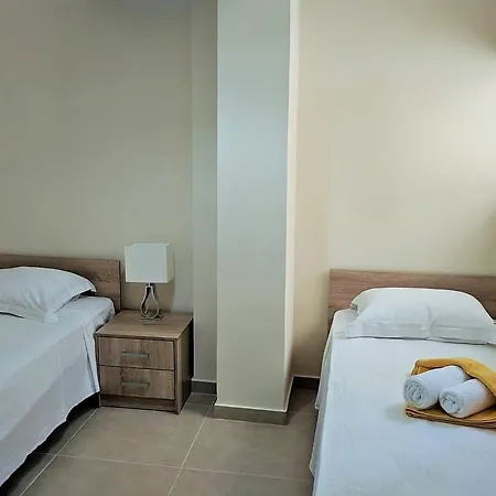 Apartment 12 Kition *